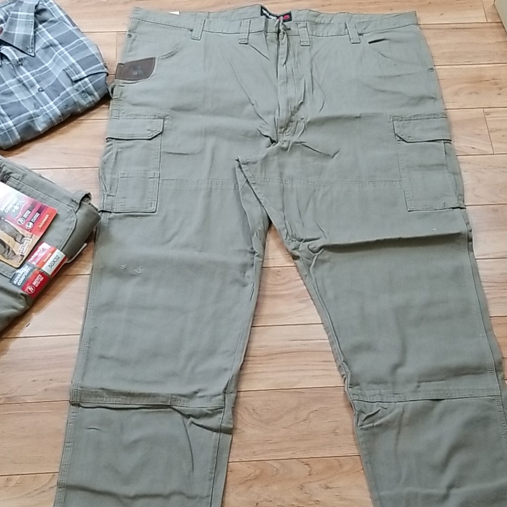 Riggs  50 X 32 - Picture 5 of 9